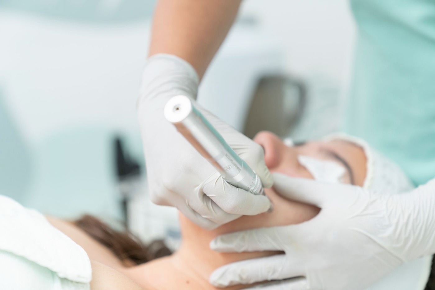 Trattamento con apparecchiatura medico-estetica